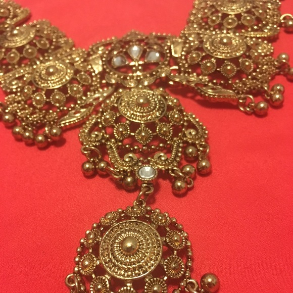 Gold Jeweled Necklace~Charming Charlie’s - Picture 4 of 7